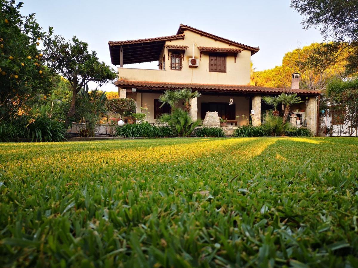 Villa Lena Entire Cottage Kalamaki  외부 사진