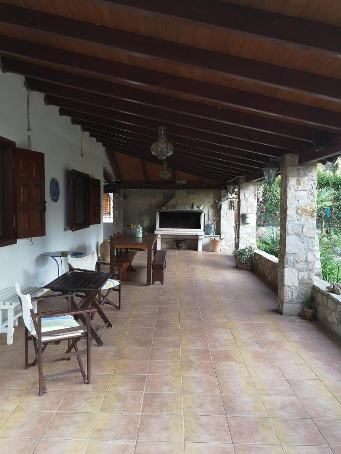 Villa Lena Entire Cottage Kalamaki  외부 사진
