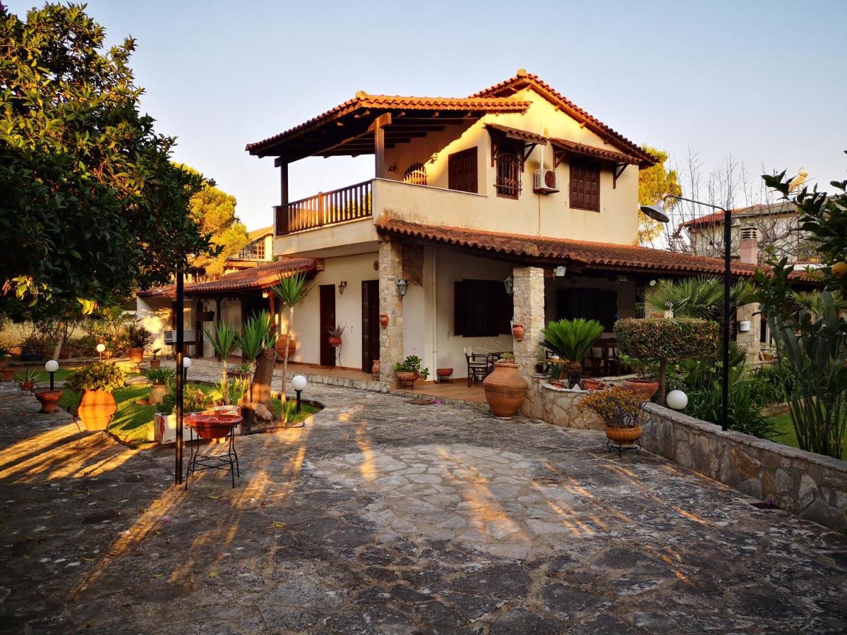 Villa Lena Entire Cottage Kalamaki  외부 사진