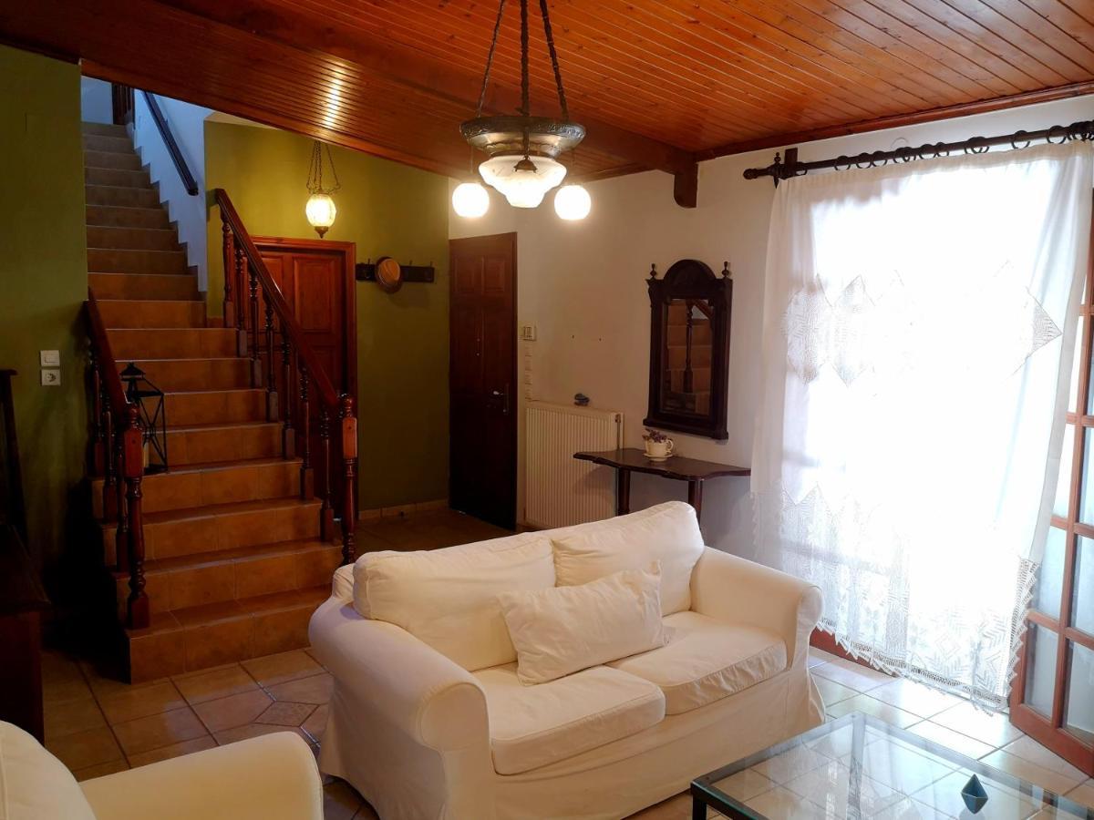 Villa Lena Entire Cottage Kalamaki  외부 사진
