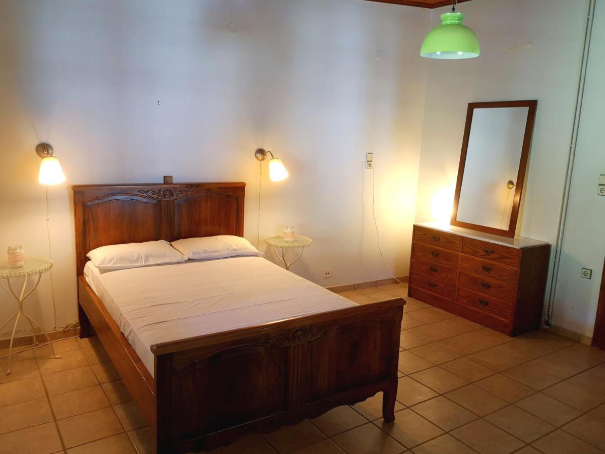 Villa Lena Entire Cottage Kalamaki  외부 사진